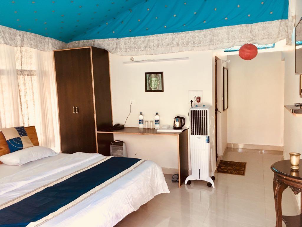 Tatva Bir Tents And Hotel Kangar Exteriör bild